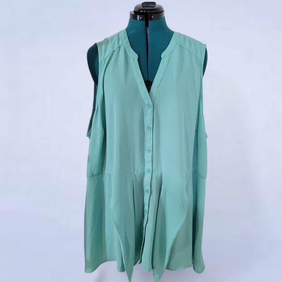 Torrid Peplum Georgette Button-Front Tie-Front Blouse - Size 3X - Picture 2 of 11